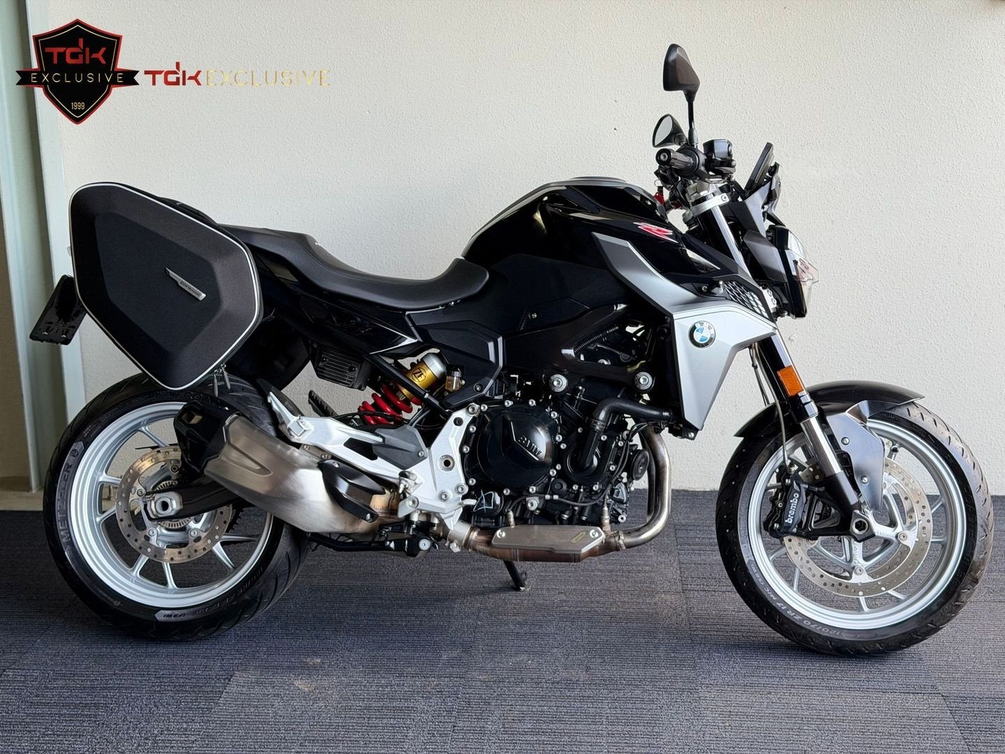 BMW F900R F 900 R ALLE PAKKETTEN TOPSTAAT (900 XR GS 1000), Motorrijbewijs A, Bedrijf, Meer dan 35 kW, T.D.K. EXCLUSIVE
