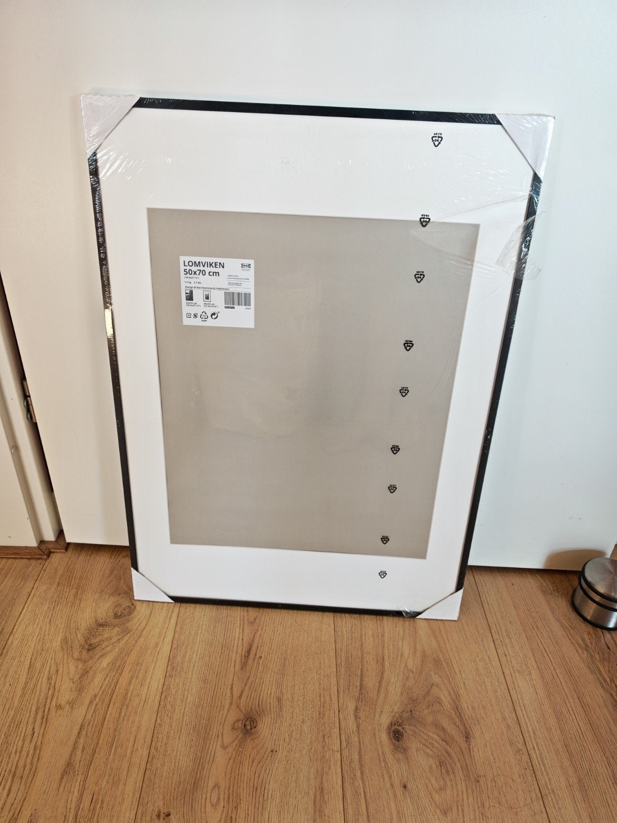Ikea Lomviken fotolijst 50x70 cm - Nieuw in verpakking, Ophalen, Hangend, Nieuw, Fotolijst