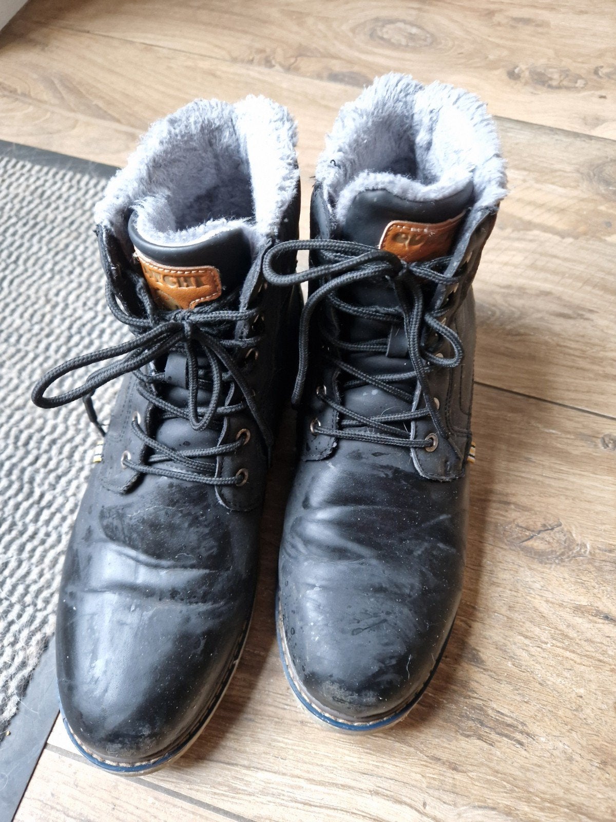 hoge schoenen, Ophalen of Verzenden, Zo goed als nieuw, Zwart, Boots