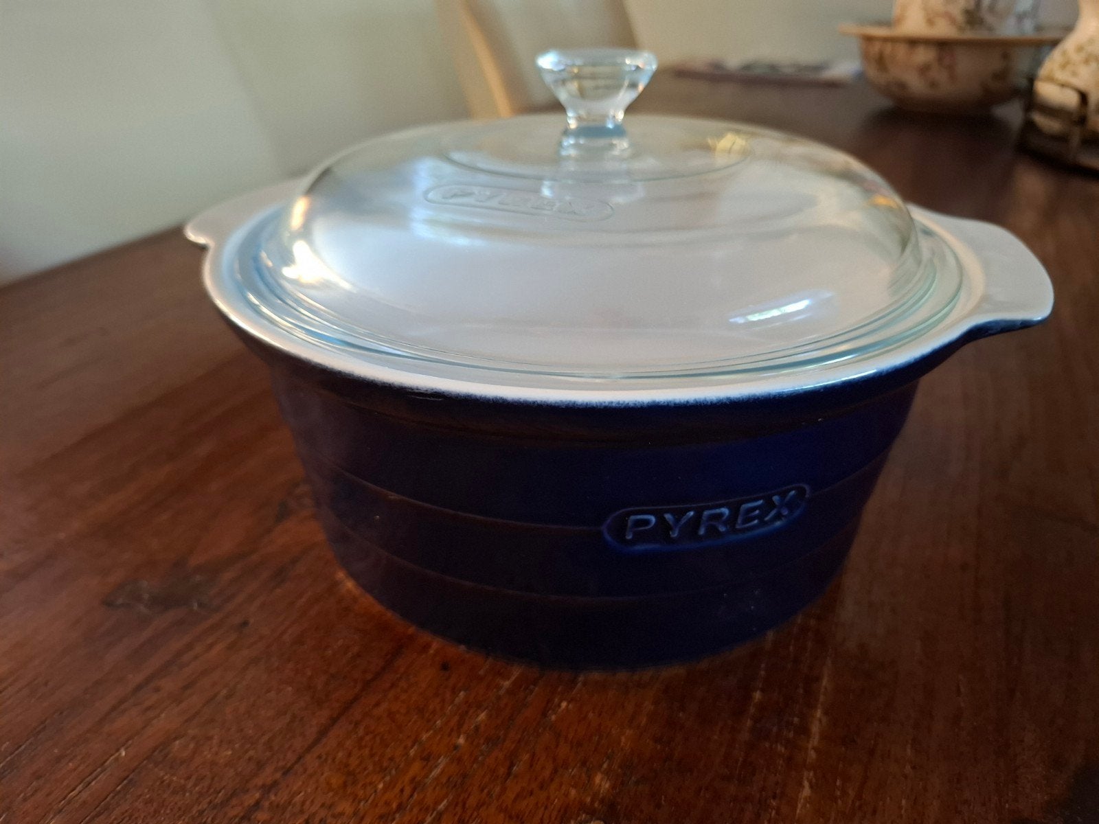 Nieuwe Pyrex ovenschaal met deksel 23 cm, 10 cm hoog, Huis en Inrichting, Nieuw, Ophalen of Verzenden, Overige merken, Glas