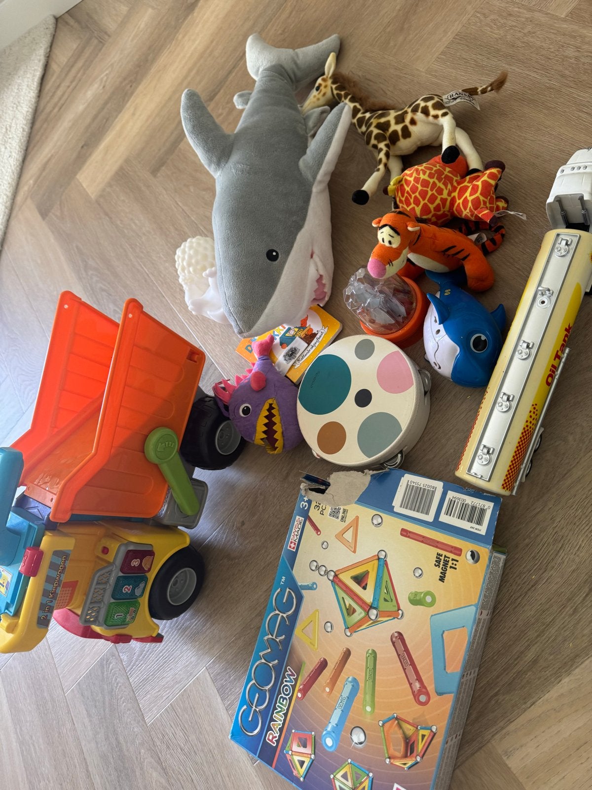 speelgoedbundel: 2 in 1 kiepwagen vTech, knuffels, Geomag, Ophalen, Gebruikt, Jongen of Meisje
