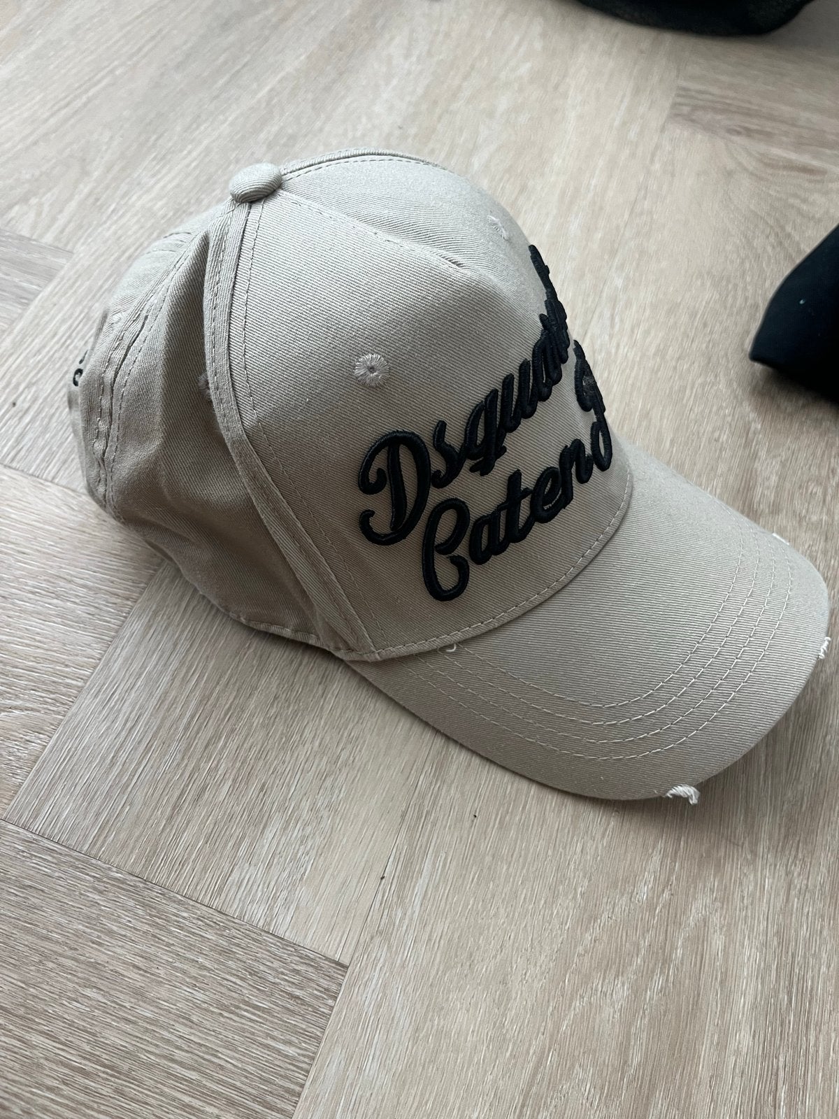 Dsquared2 Pet Beige Nieuw Unisex Verstelbaar, Ophalen of Verzenden, Nieuw, One size fits all, Pet