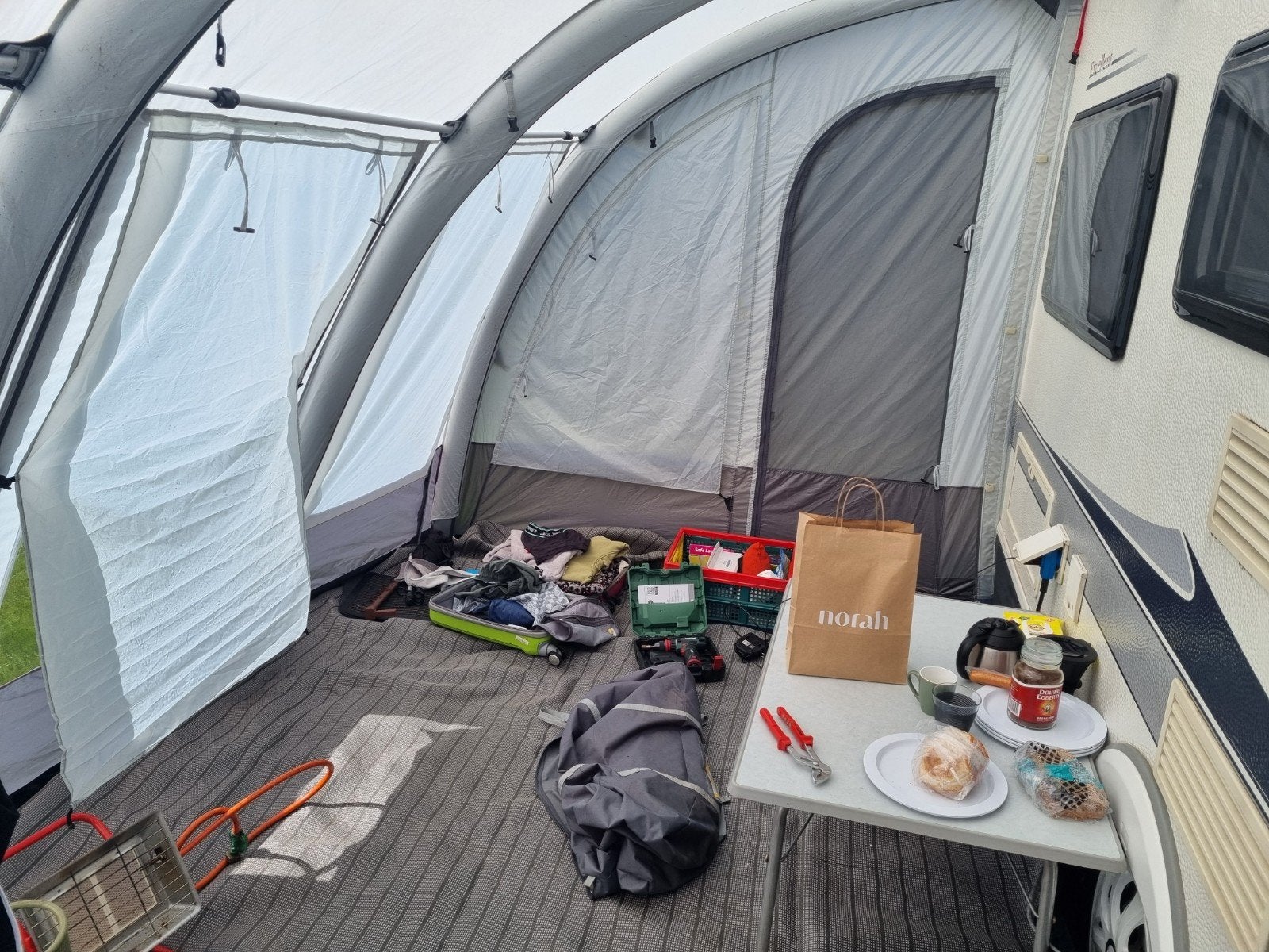 opblaas tent, Caravans en Kamperen, Ophalen, Gebruikt