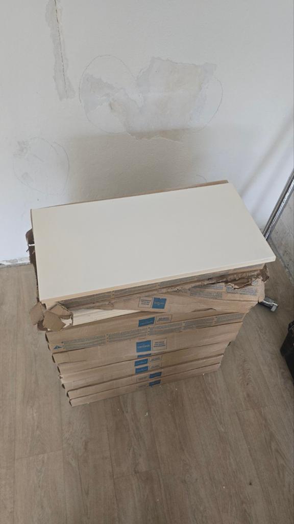 17 m2 witte wandtegels, 50 tot 150 cm, Nieuw, Ophalen of Verzenden, Minder dan 5 m²