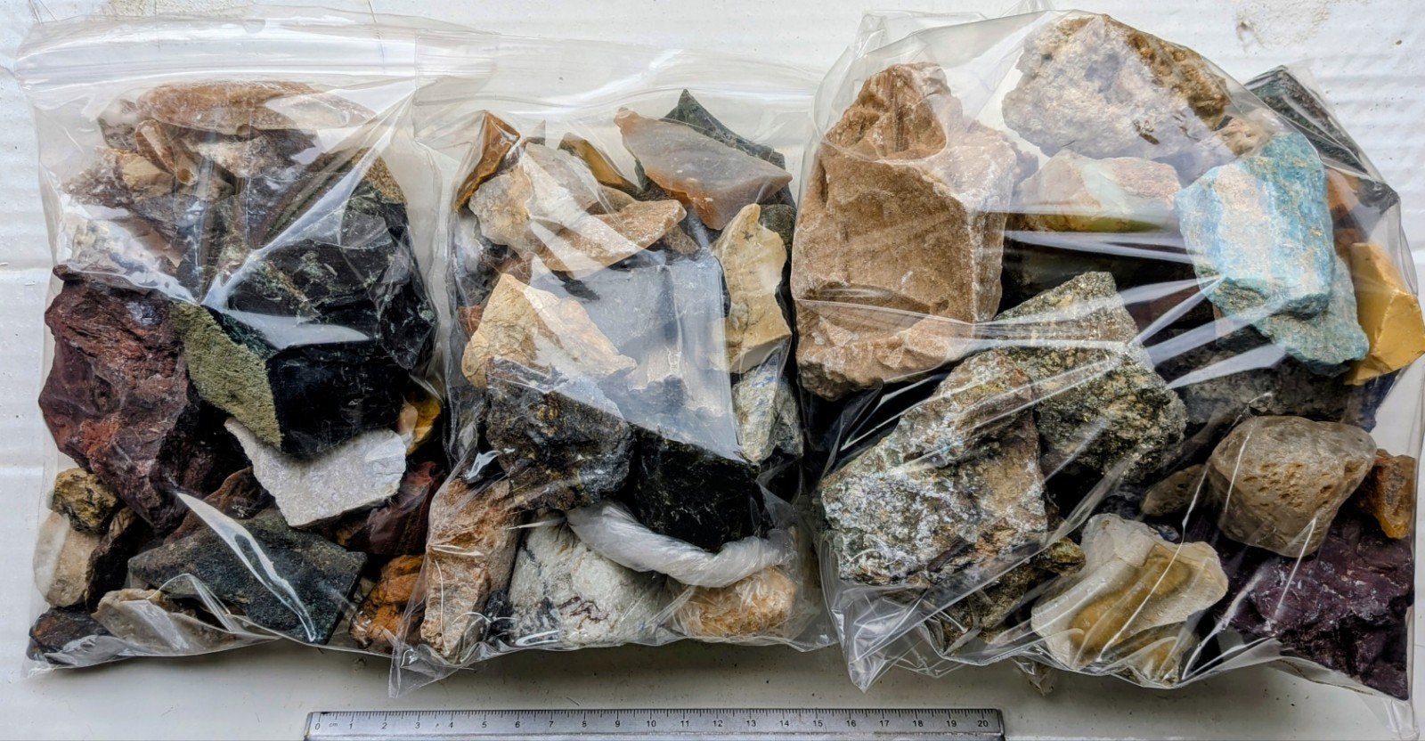 Grote partij mineralen stenen collectie, Verzamelen, Verzenden, Mineraal