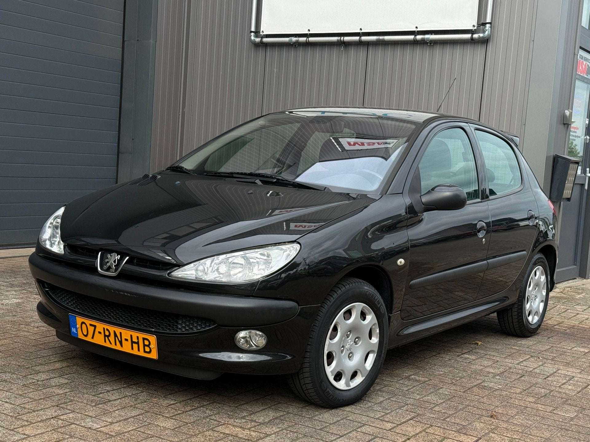 Peugeot 206 1.6-16V Gentry | Automaat | 5-deurs | Velours, Auto's, 4 cilinders, 1039 kg, Zwart, Bedrijf