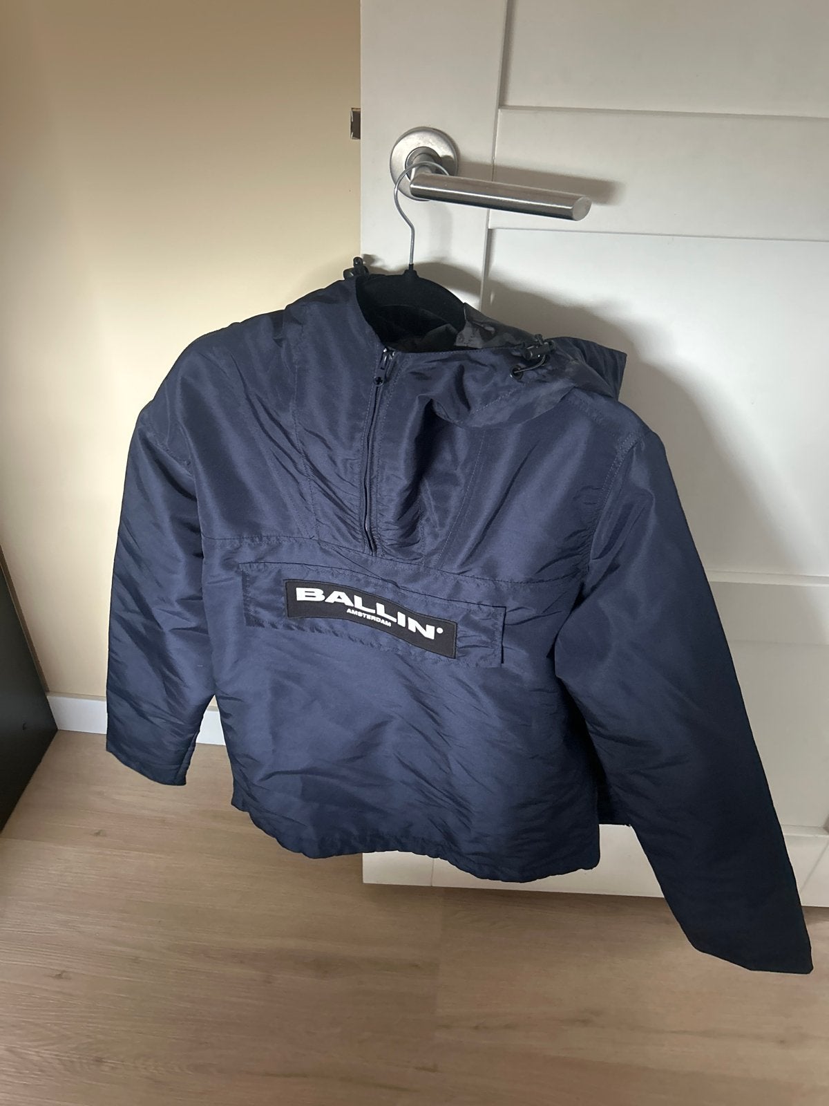 Ballin' Amsterdam Anorak Jas - Donkerblauw, Ophalen of Verzenden, Zo goed als nieuw, Maat 48/50 (M), Blauw