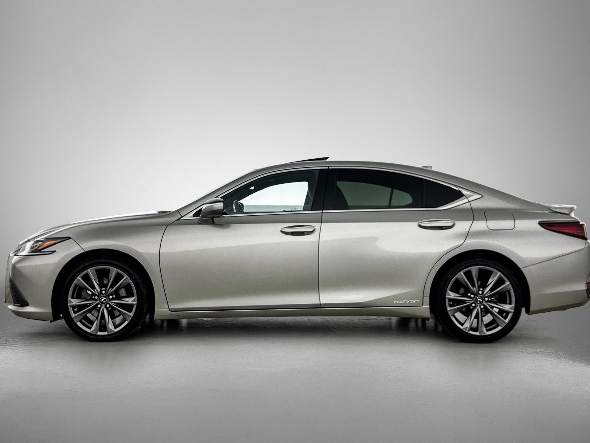 Lexus ES 300h F Sport Line | Mark Levinson | Head-Up | Memor, Auto's, Gebruikt, 4 cilinders, 1655 kg, Bedrijf