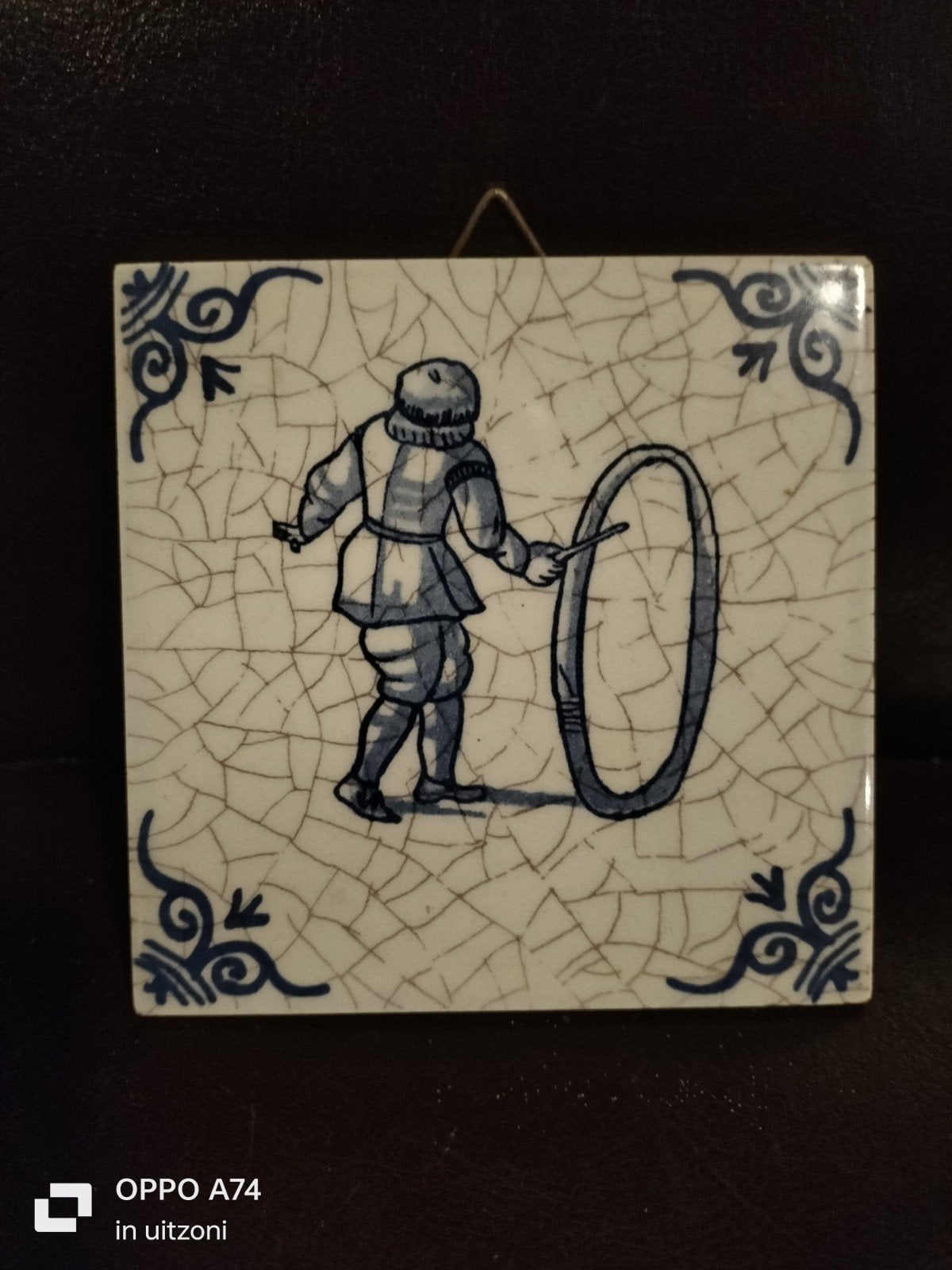 Oud Tegeltje Arnhem - Jongen met hoepel, Ophalen of Verzenden