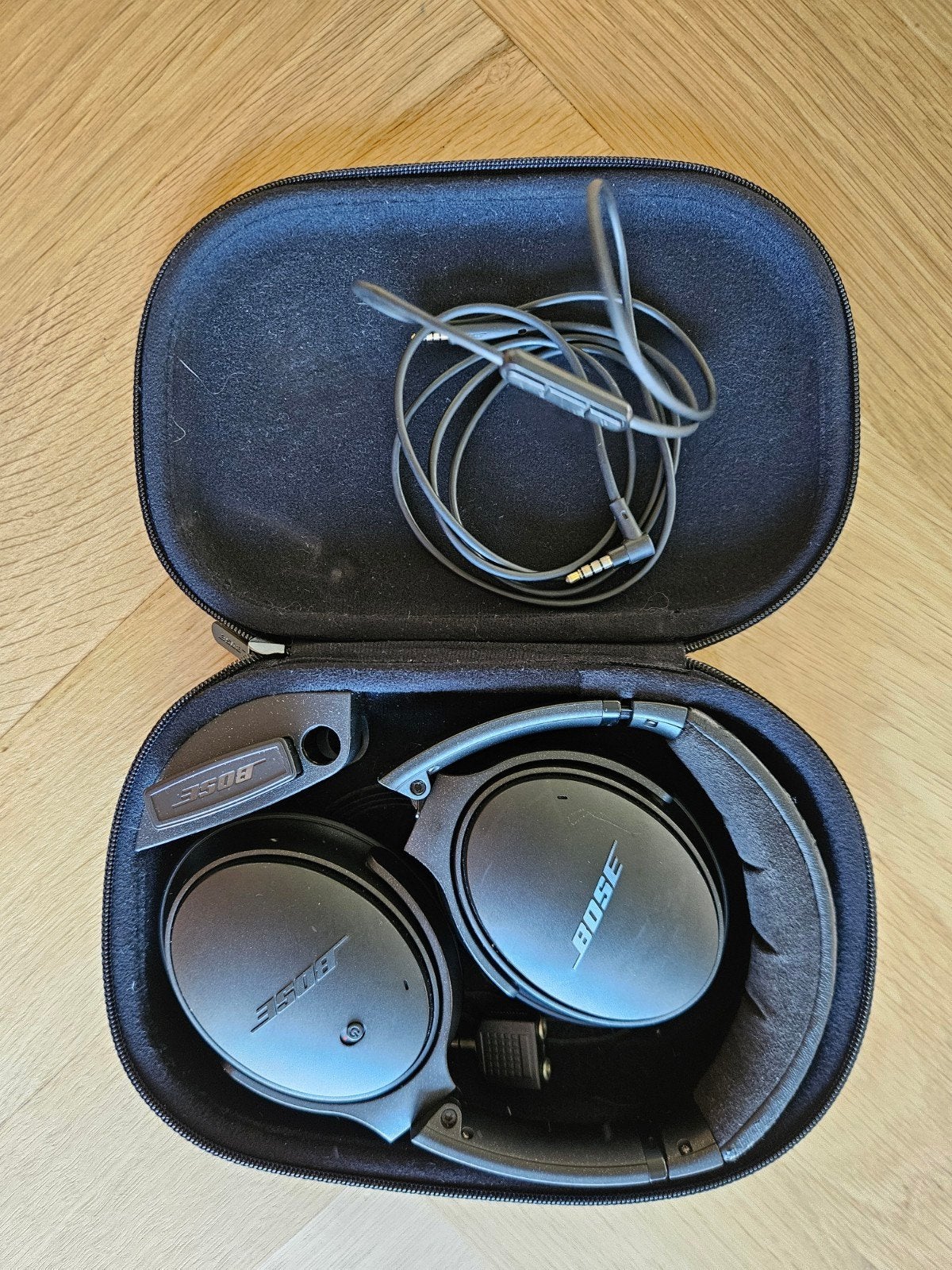 Bose koptelefoon, Audio, Tv en Foto, Draagtas/etui, Gebruikt, On-ear, Ophalen of Verzenden