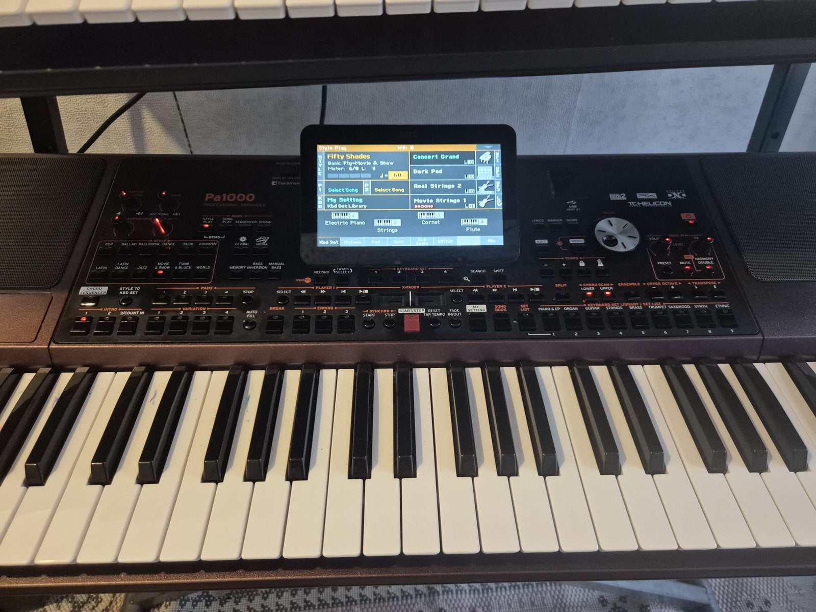 Korg pa 1000, Muziek en Instrumenten, 61 toetsen, Korg, Ophalen of Verzenden, Zo goed als nieuw