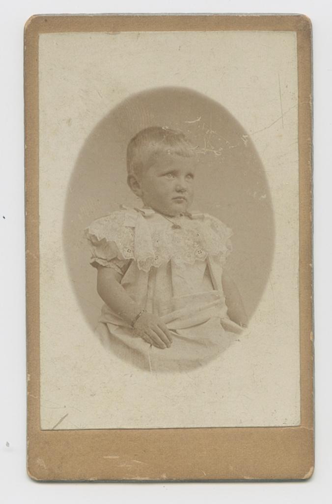 cdv van een kind, Gebruikt, Verzenden, Foto, Voor 1940