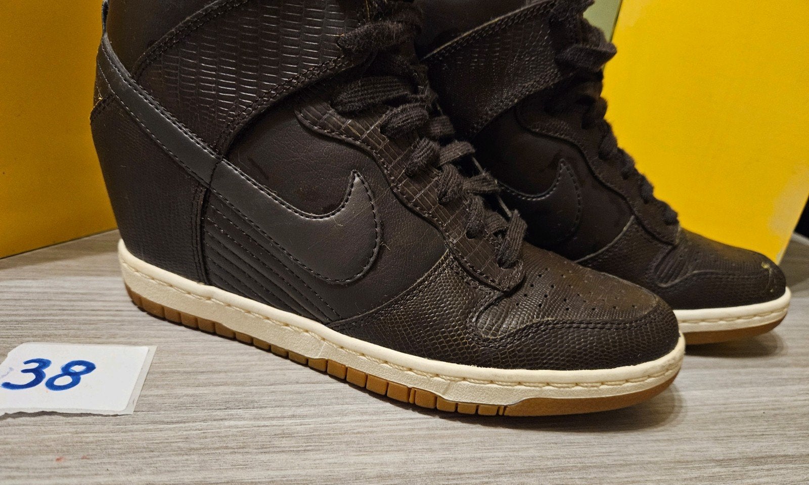 Nike Dunk Sky High Wedge sleehak Sneakers sleehak nike zgan, Kleding | Dames, Zwart, Nike, Ophalen of Verzenden, Sneakers of Gympen