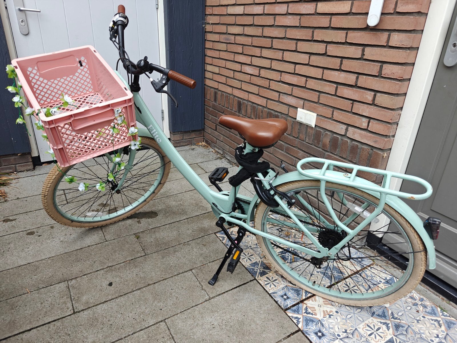 Cortego Elite Fiets - Amper gebruikt, incl. mand en slot, Fietsen en Brommers, Fietsen | Meisjes, Ophalen, 24 inch, Velgrem, Versnellingen
