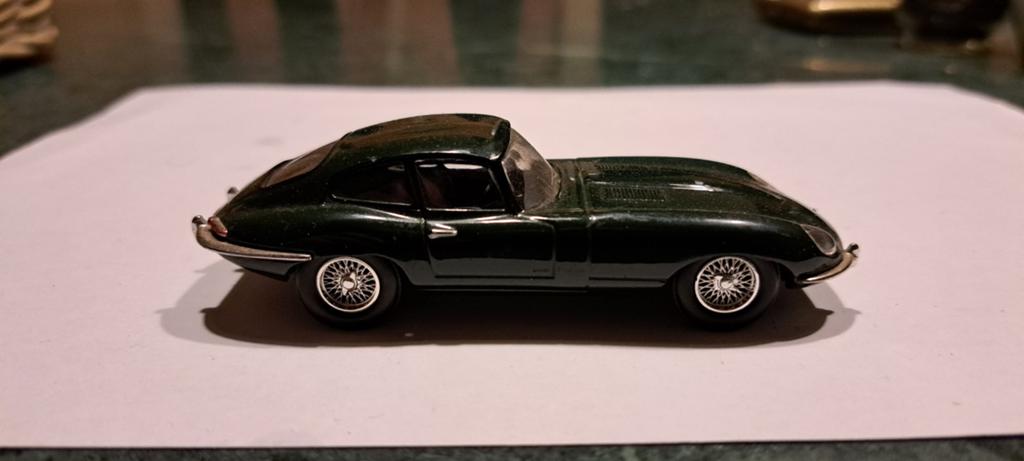 Jaguar e type 1:43, Hobby en Vrije tijd, Modelauto's | 1:43, Ophalen of Verzenden, Auto, Overige merken