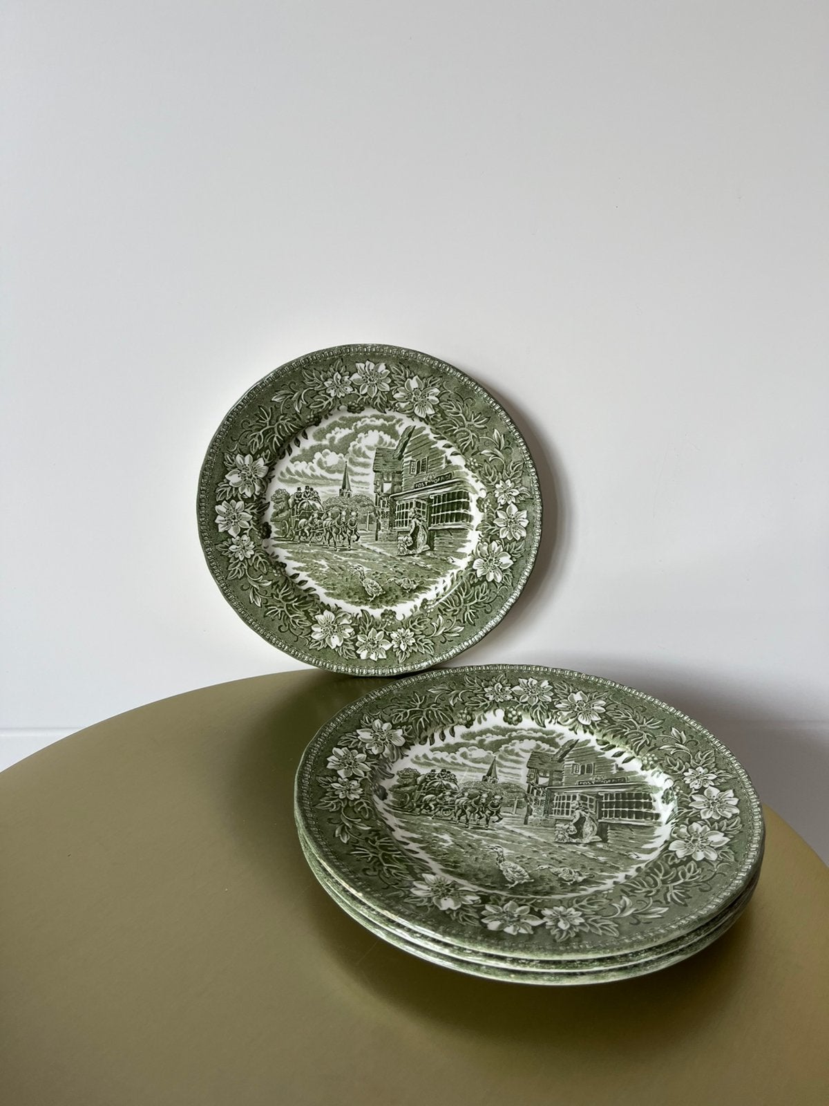 Set van 4 vintage Royal Tudor Ware borden (groen, 20 cm), Ophalen of Verzenden