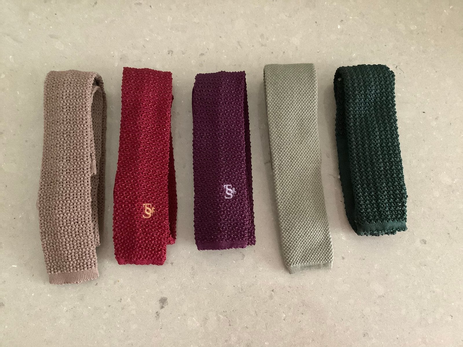 Set van 5 gebreide stropdassen in diverse kleuren, Ophalen, Zo goed als nieuw, Effen