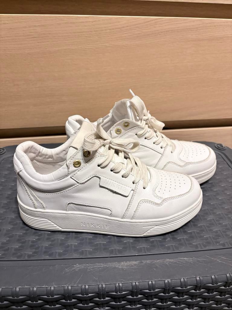 Nikkie sneakers wit, maat 38, Kleding | Dames, Schoenen, Ophalen of Verzenden, Zo goed als nieuw, Wit, Sneakers of Gympen