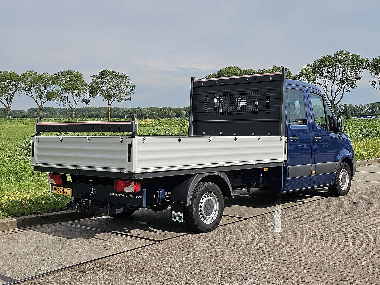 MERCEDES-BENZ SPRINTER 317 l3 open laadbak dc!, Auto's, Gebruikt, Euro 6, Blauw, 7 stoelen