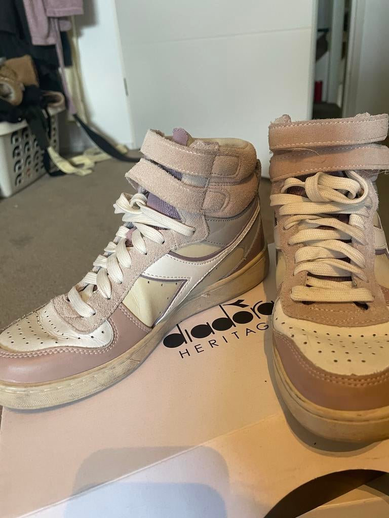 Diadora Heritage Sneakers Lila Roze Crème, Kleding | Dames, Schoenen, Ophalen of Verzenden, Zo goed als nieuw, Roze, Sneakers of Gympen