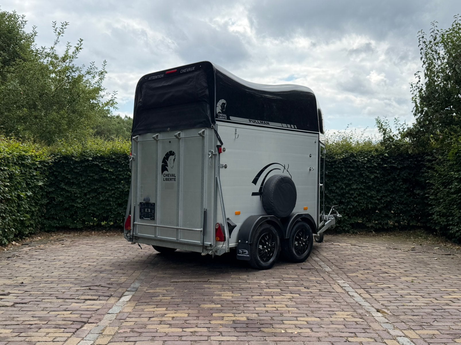 Mooie 2 paards cheval liberte vol aluminium met zadelkamer, Ophalen, Overige typen, Aluminium, Zo goed als nieuw