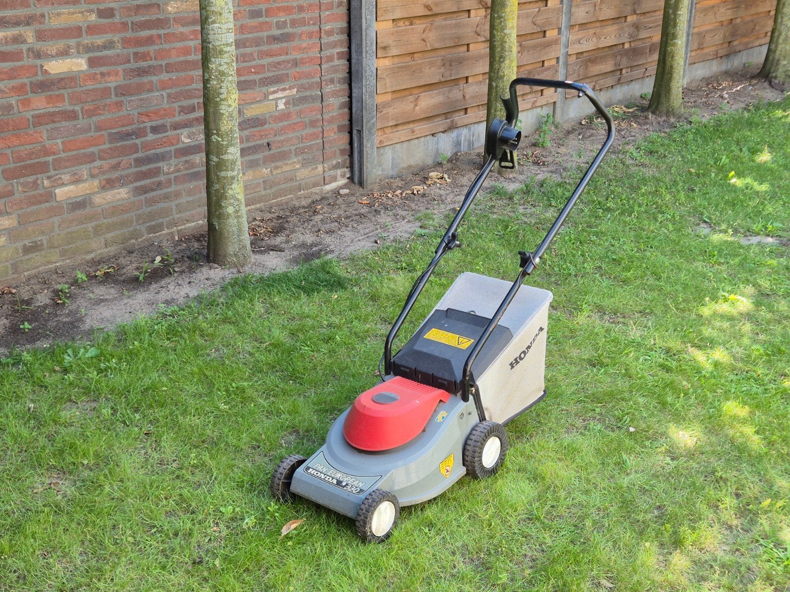 Honda HRE 330 elektrische grasmaaier met opvangzak, Tuin en Terras, Grasmaaiers, Ophalen, Cirkelmaaier, Honda, Gebruikt