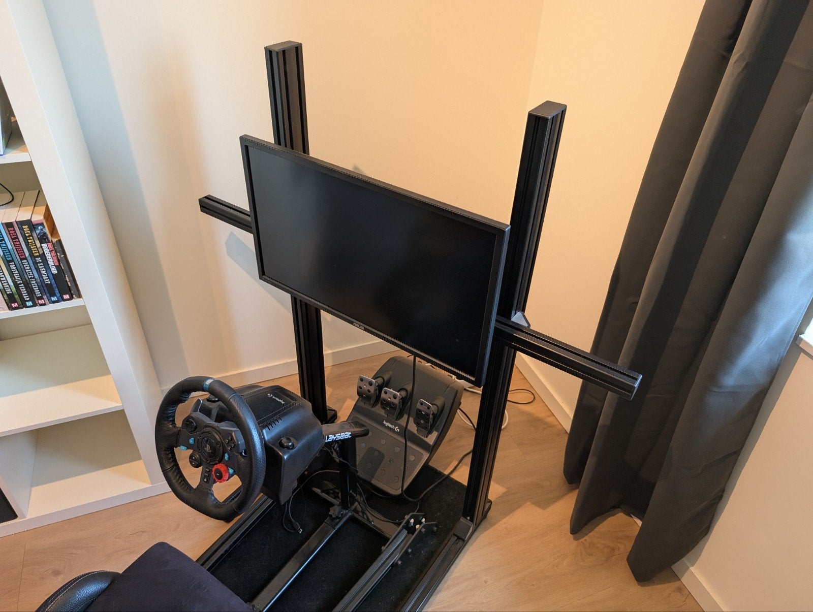 Complete Race Setup Simrig: Playseat, Logitech G29, Monitor, Ophalen, Zo goed als nieuw