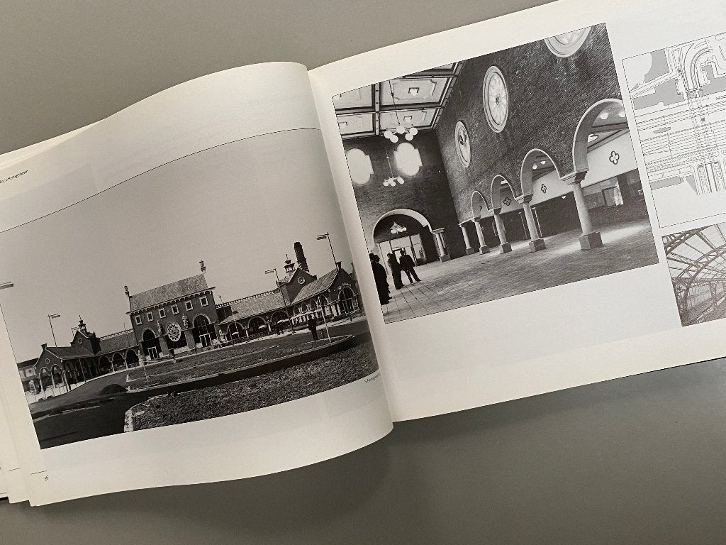 Stationsarchitectuur in Nederland 1938 / 1998, Ophalen of Verzenden, Zo goed als nieuw, Trein, Boek of Tijdschrift