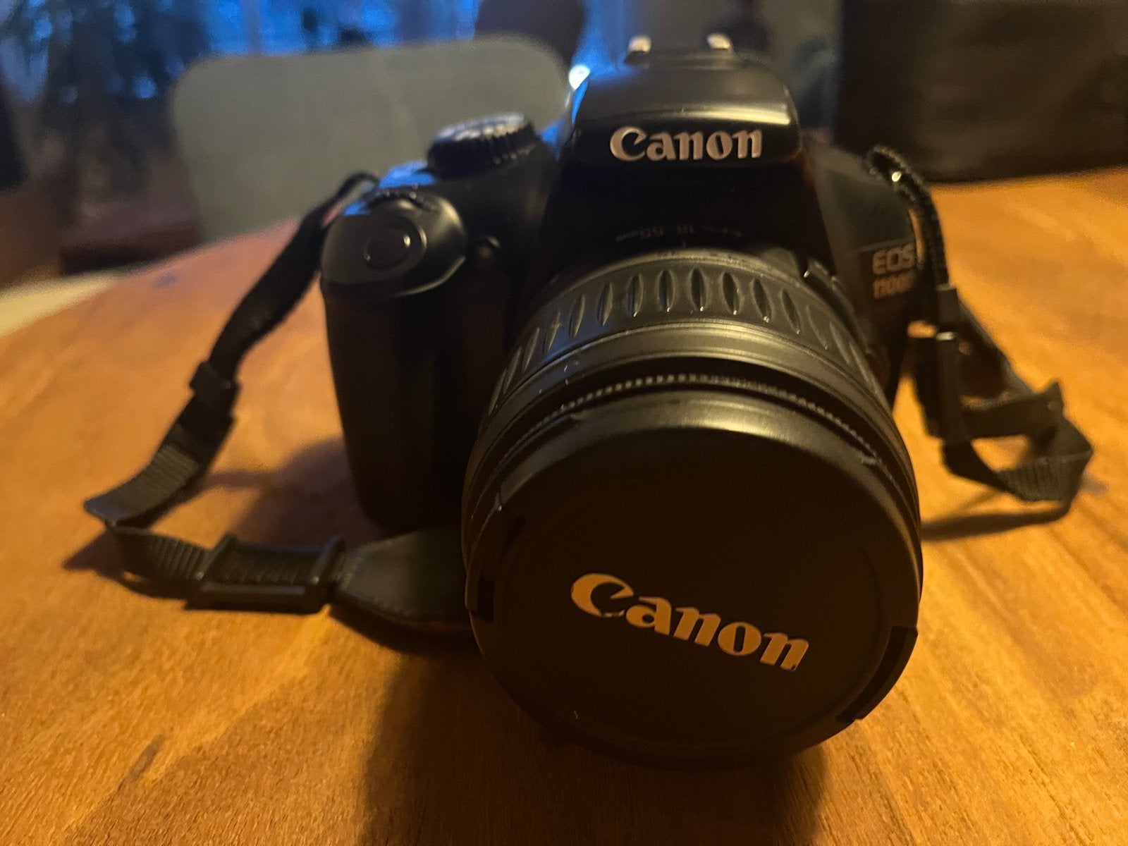 Canon EOS 1100D Spiegelreflexcamera met lens en tas, Spiegelreflex, Canon, 12 megapixels, Zo goed als nieuw