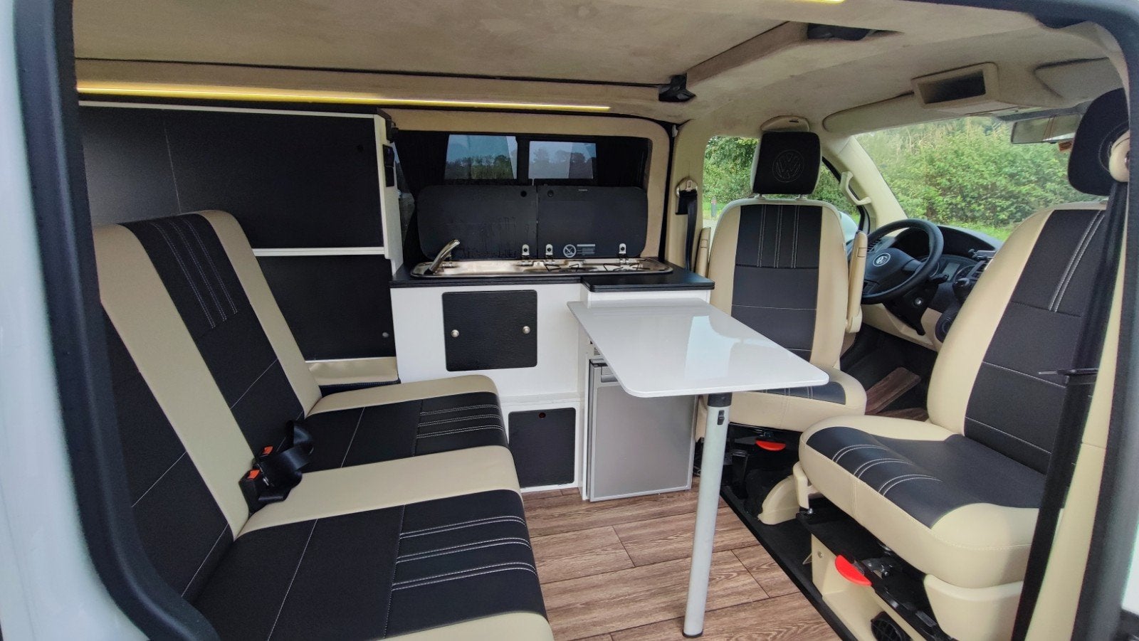 VW Transporter Camper Bj 2014 2.0 TDI 140pk Standkach, Zonne, Caravans en Kamperen, Campers, Buscamper of Camperbus, Koelkast