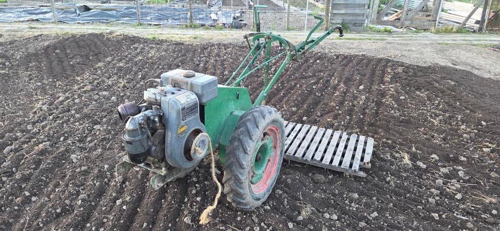 Ploeg met extra werktuigen, Tuin en Terras, Overige Tuin en Terras, Ophalen, Gebruikt