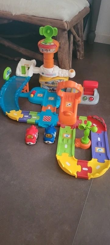 ️ VTech Toet Toet Auto's - Luchthaven / Vliegveld, Ophalen of Verzenden, Zo goed als nieuw, 2 tot 4 jaar