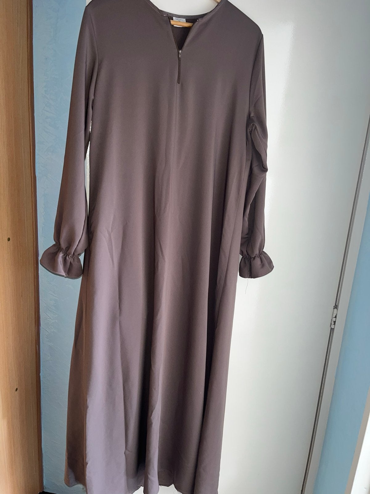 Abaya bruin, Kleding | Dames, Jurken, Maat 38/40 (M), Ophalen of Verzenden, Grijs, Gedragen