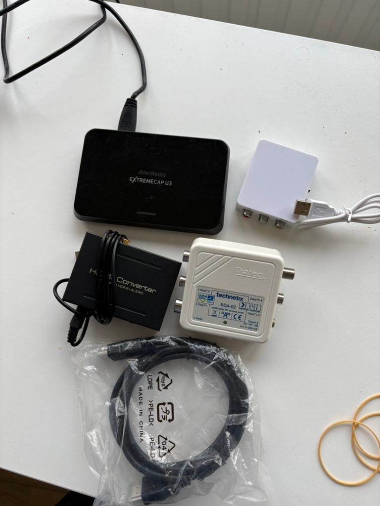 4 converters, Ophalen, Zo goed als nieuw