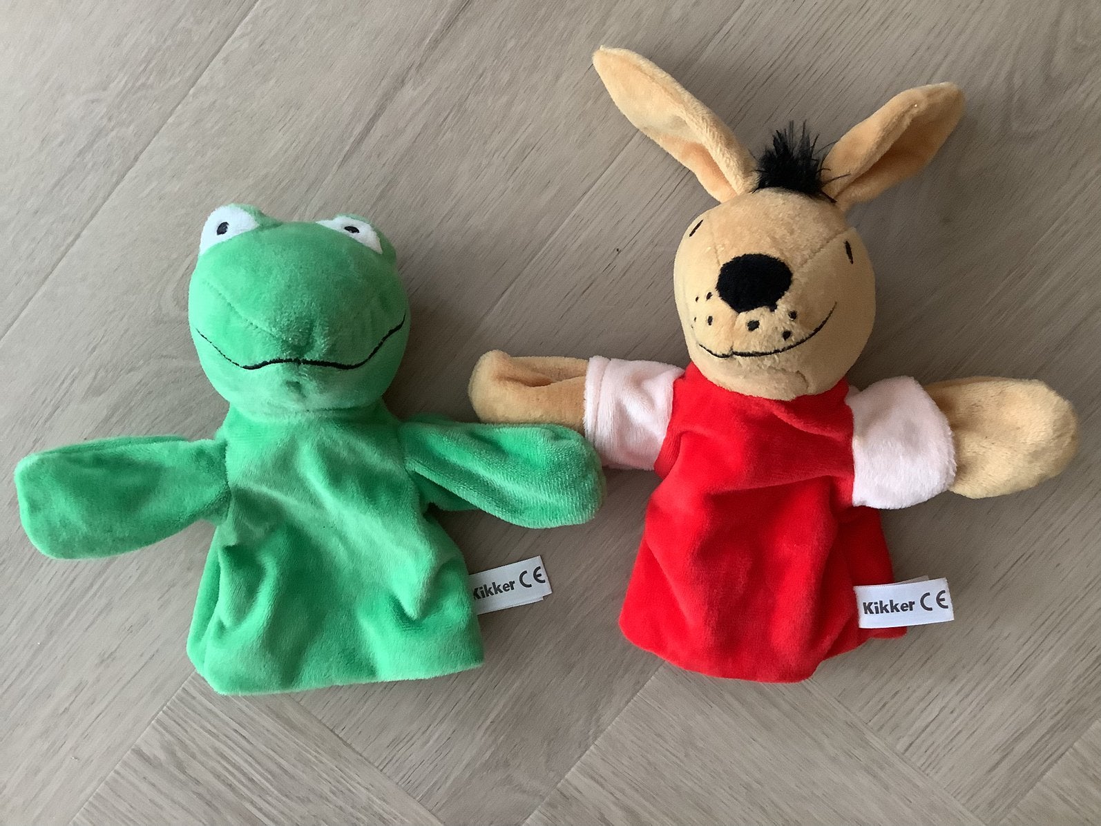 Kikker en zijn vriendjes  haas handpop poppenkastpop pluche, Kinderen en Baby's, Speelgoed | Knuffels en Pluche, Ophalen of Verzenden