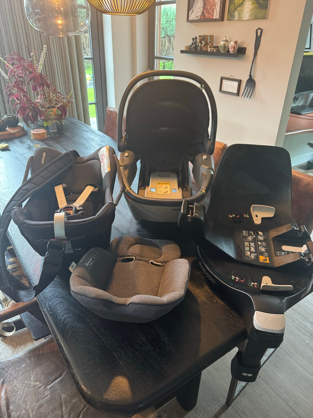 Maxi-Cosi Coral 360 + FamilyFix 360 Pro + draagband, Kinderen en Baby's, Autostoeltjes, Gebruikt, Maxi-Cosi, 0 t/m 13 kg, Autogordel of Isofix