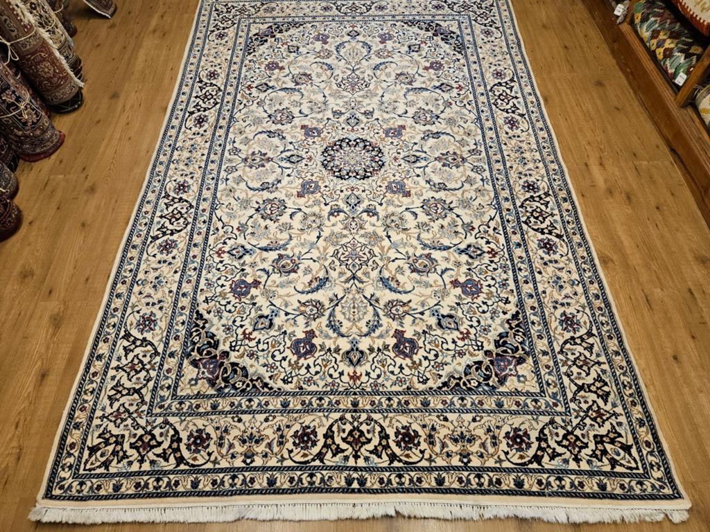 Vintage handgeknoopt perzisch tapijt nain met zijde 313x198, Info@SlatsAntiek.nl, Tweedehands, Perzisch, 200 cm of meer