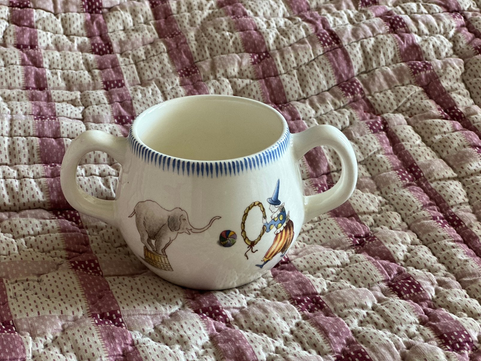 Beker met twee oren van Gien, Cirque, Ophalen of Verzenden, Gebruikt, Mok