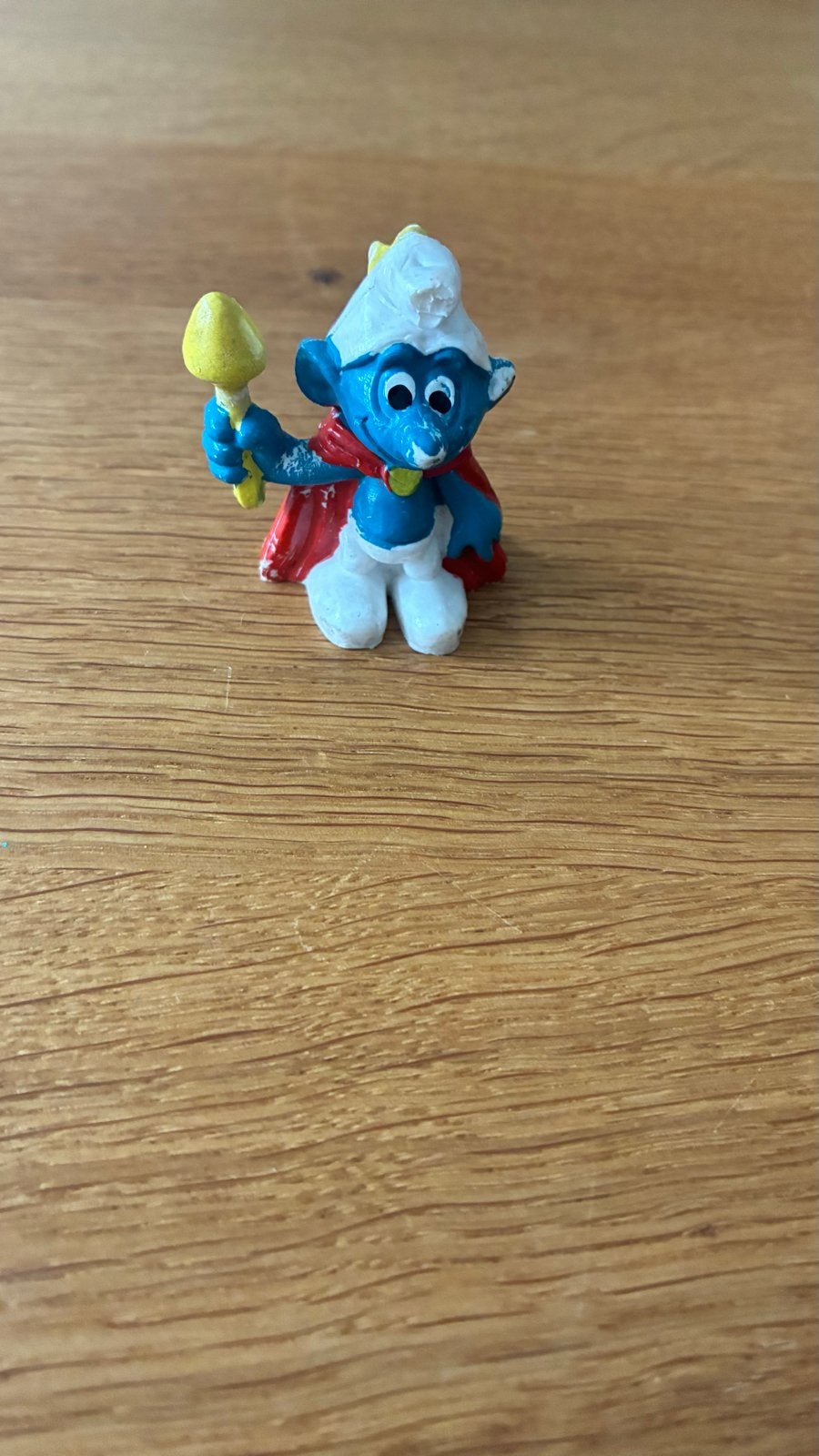 Smurf met rode cape, Verzamelen, Ophalen of Verzenden, Gebruikt, Overige Smurfen, Poppetje, Figuurtje of Knuffel
