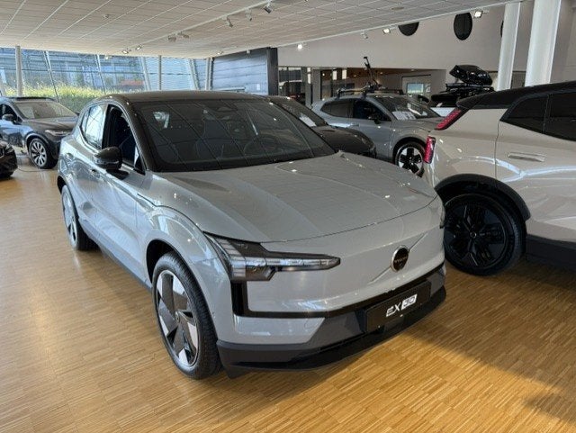 Volvo EX30 P5 Long Range 69kWh/272PK Ultra Europa | 360 | BL, Auto's, 0 cilinders, EX30, Nieuw, Stoelverwarming