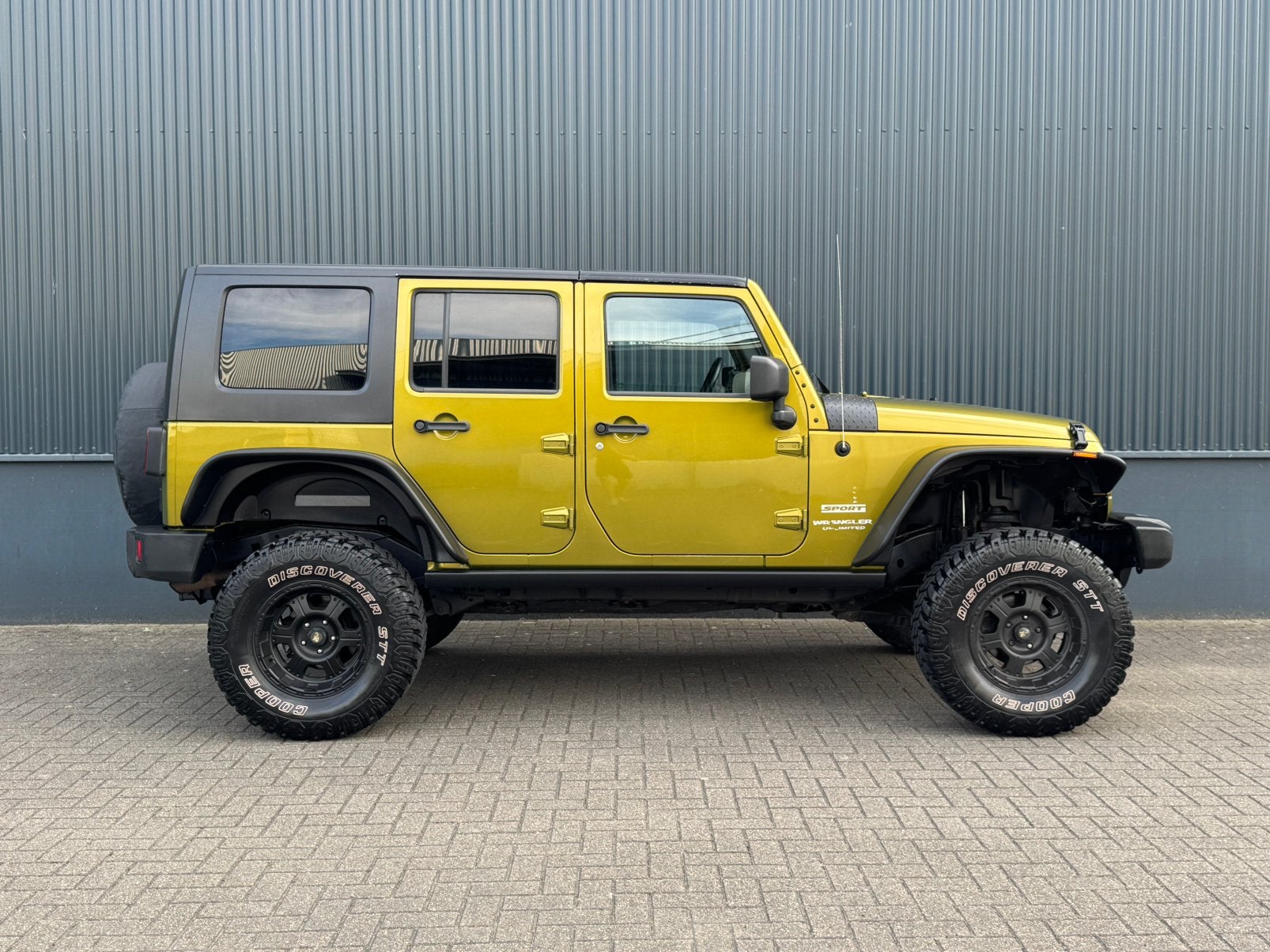Jeep Wrangler Unlimited 2.8 CRD Automaat, Auto's, Automaat, Zwart, 4 cilinders, 2020 kg