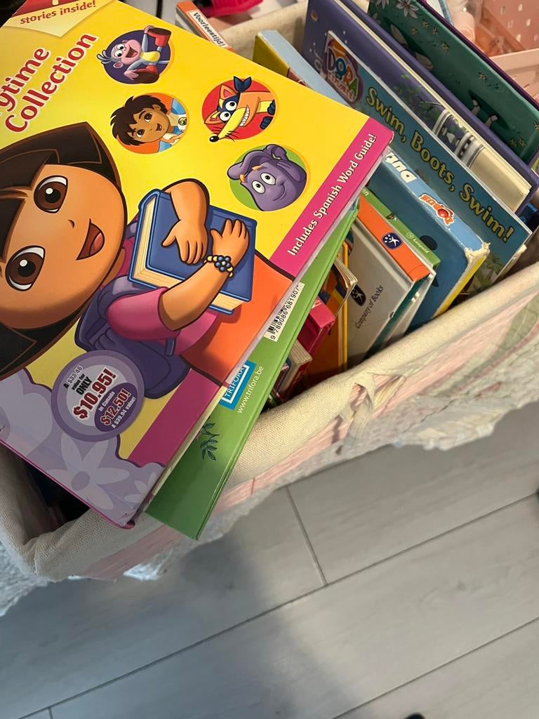 Mand vol met kinderboeken, Meerdere comics, Ophalen of Verzenden, Zo goed als nieuw, Europa
