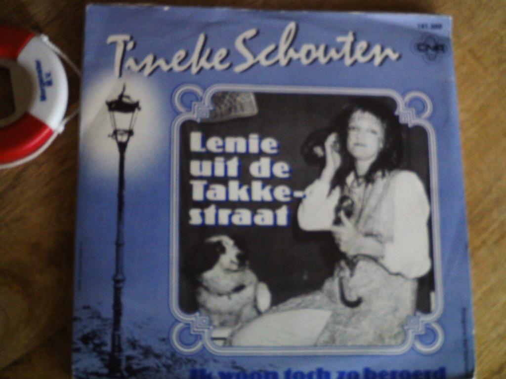 tineke schouten - lenie uit de takkestraat 17mei, 7 inch, Ophalen of Verzenden, Nederlandstalig, Single