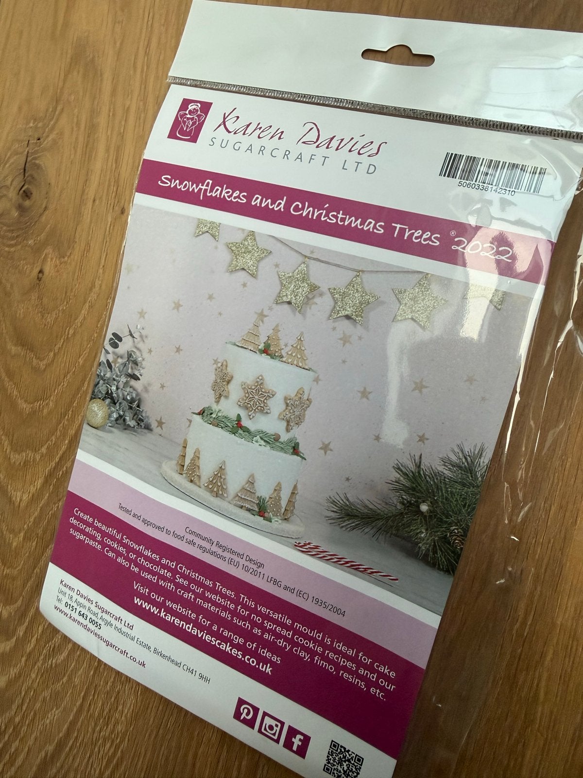 Nieuwe Karen Davies mal: Sneeuwvlokken & Kerstbomen, Nieuw, Ophalen of Verzenden, Kunststof, Paars