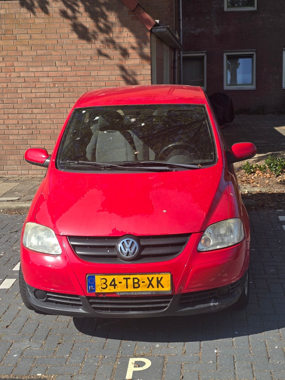 Volkswagen Fox 1.2 40KW 2006 Rood, Auto's, Voorwielaandrijving, 4 stoelen, 1198 cc, 973 kg