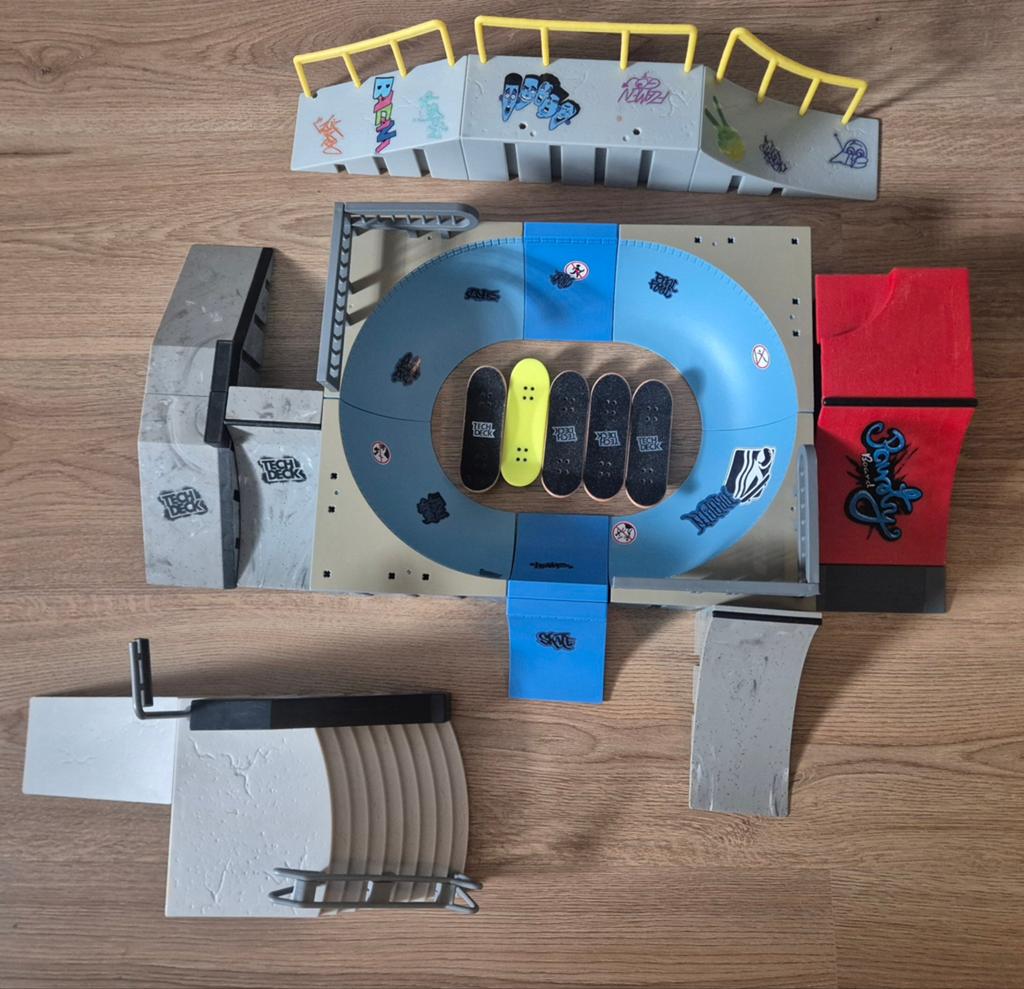 Tech Deck compleet skatepark zgan, Ophalen of Verzenden, Zo goed als nieuw, Jongen of Meisje