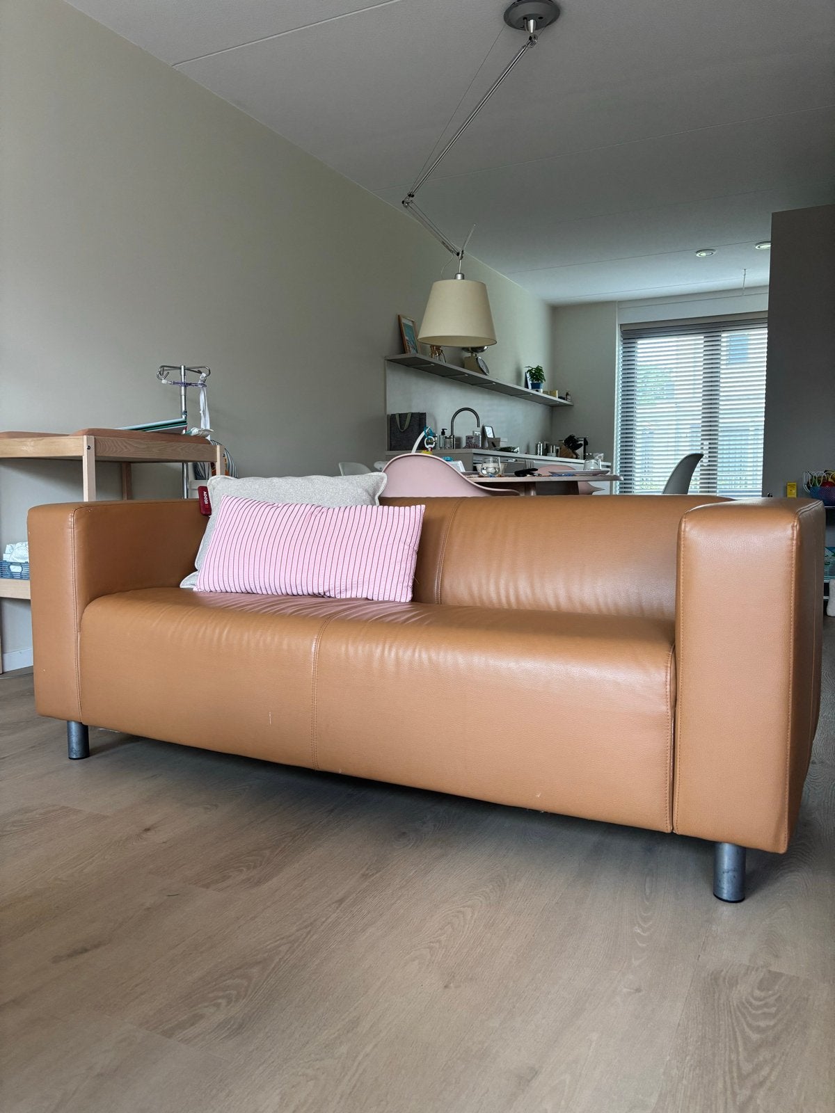 IKEA Klippan bank, kunstleer, zo goed als nieuw, Ophalen, Kunststof, 150 tot 200 cm, Tweepersoons