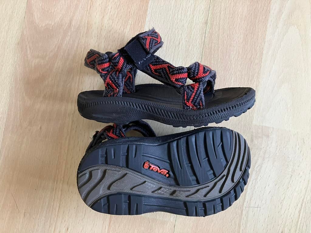 Teva jongens sandalen grijs/oranje print mt 21/22 izgs, Gebruikt, Schoenen, Ophalen of Verzenden, Jongen