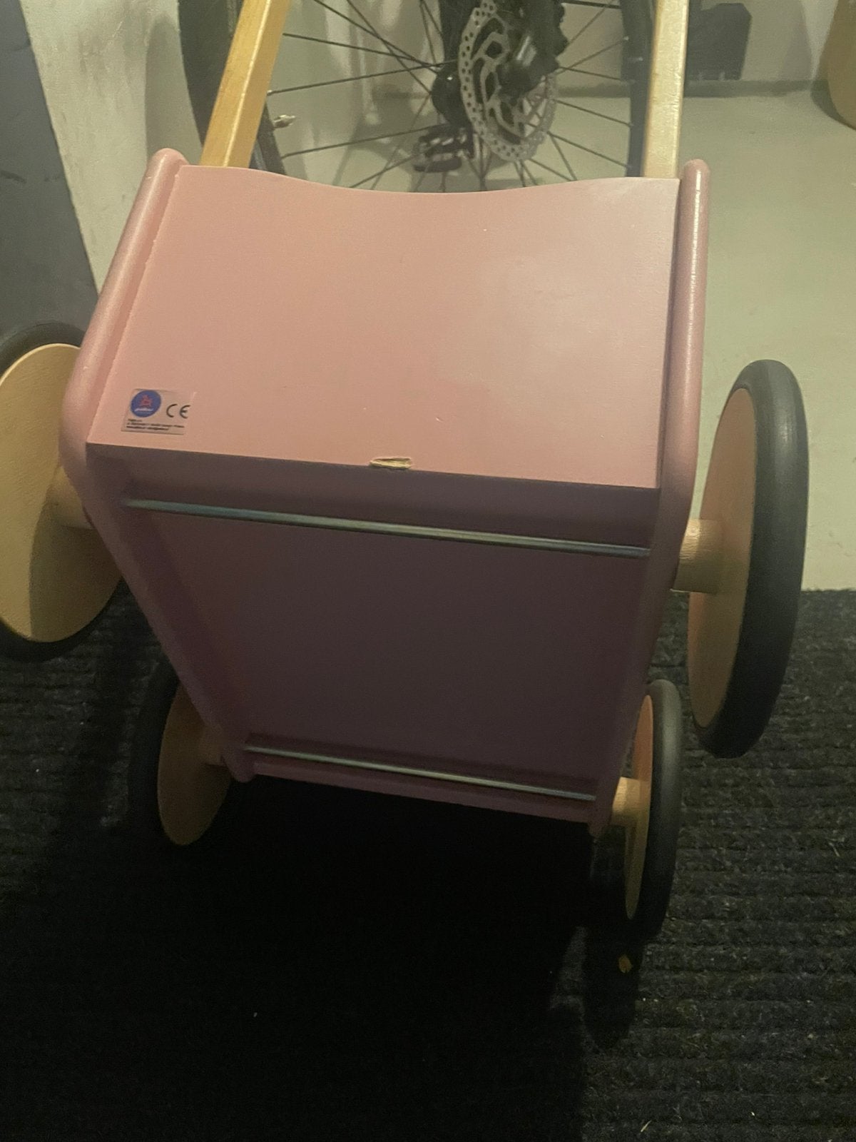Mooie poppenwagen, Ophalen, Gebruikt, Duw- of Trekspeelgoed
