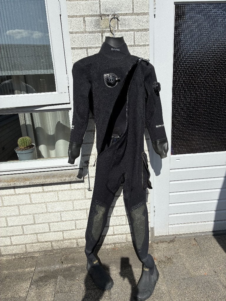 BARE XCS2 Tech Dry droogpak + CT200 Polarwear onderpak, Watersport en Boten, Duiken, Ophalen, Zo goed als nieuw, Duikpak